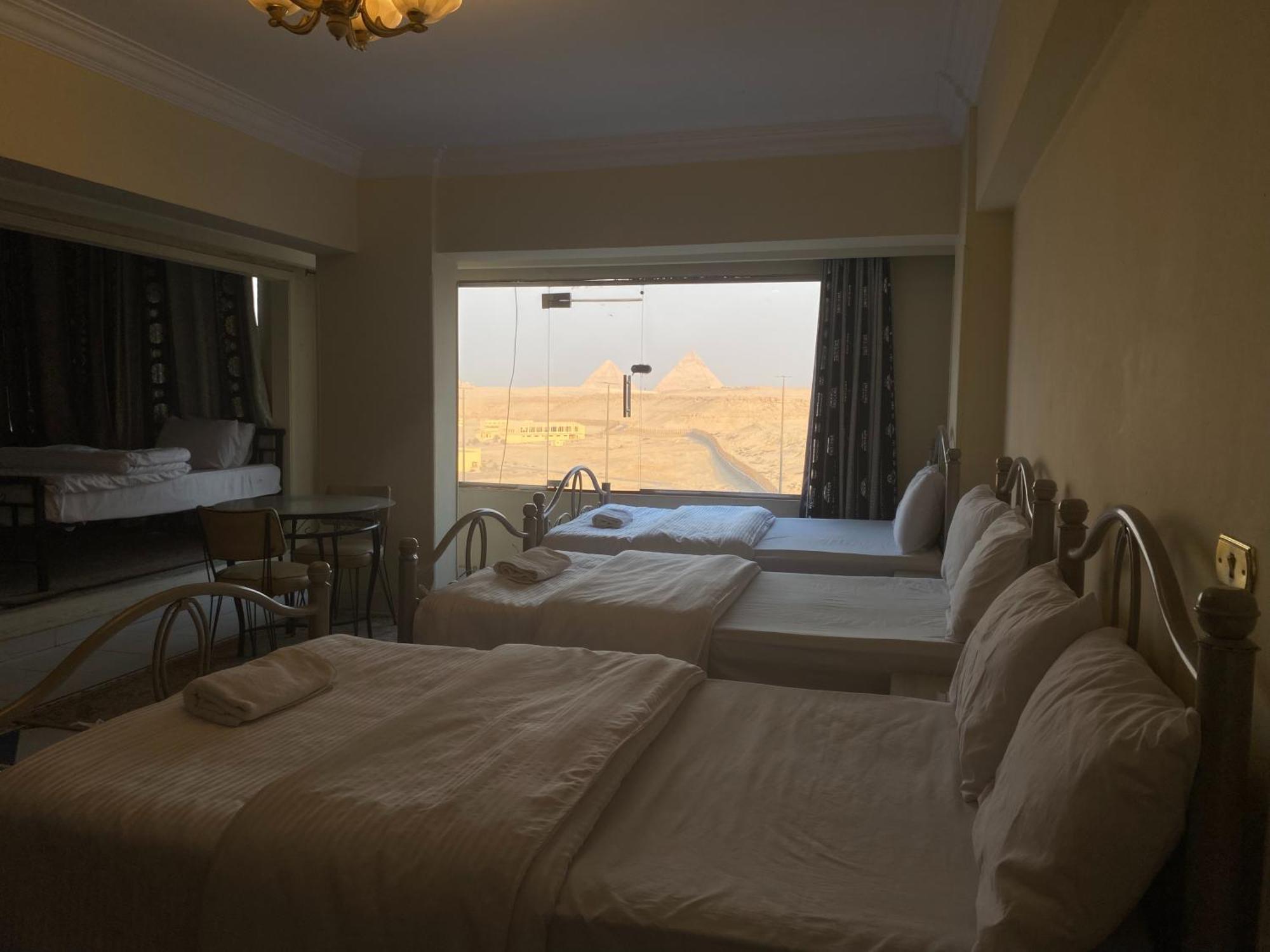 Pyramita Hotel Ghatati Zewnętrze zdjęcie